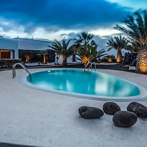 https://los-lirios-hotel-rural-adults-only.puertodelcarmen-hotels.org